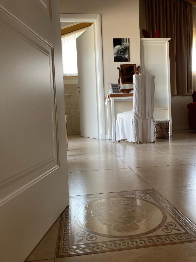 Massoni Bed And Breakfast Πεσκιέρα ντελ Γκάρντα Εξωτερικό φωτογραφία