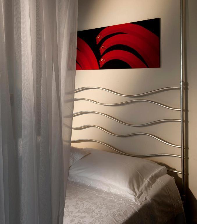 Massoni Bed And Breakfast Πεσκιέρα ντελ Γκάρντα Δωμάτιο φωτογραφία